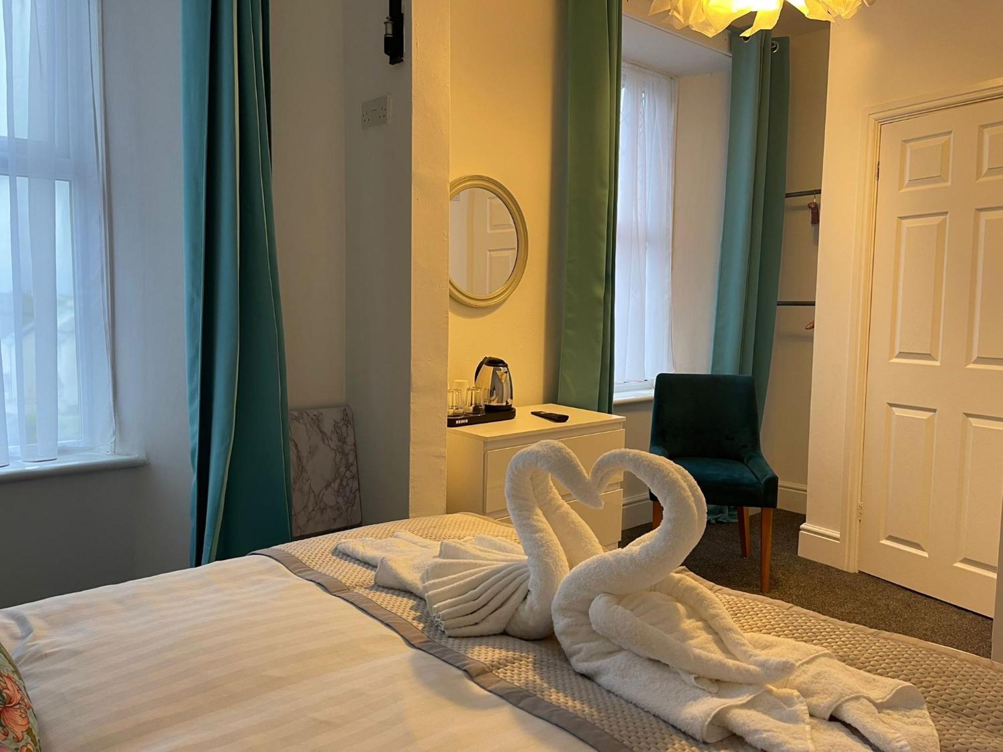 Tintagel Arms Bed And Breakfast Exterior foto