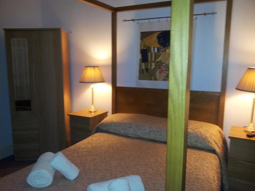 Tintagel Arms Bed And Breakfast Exterior foto