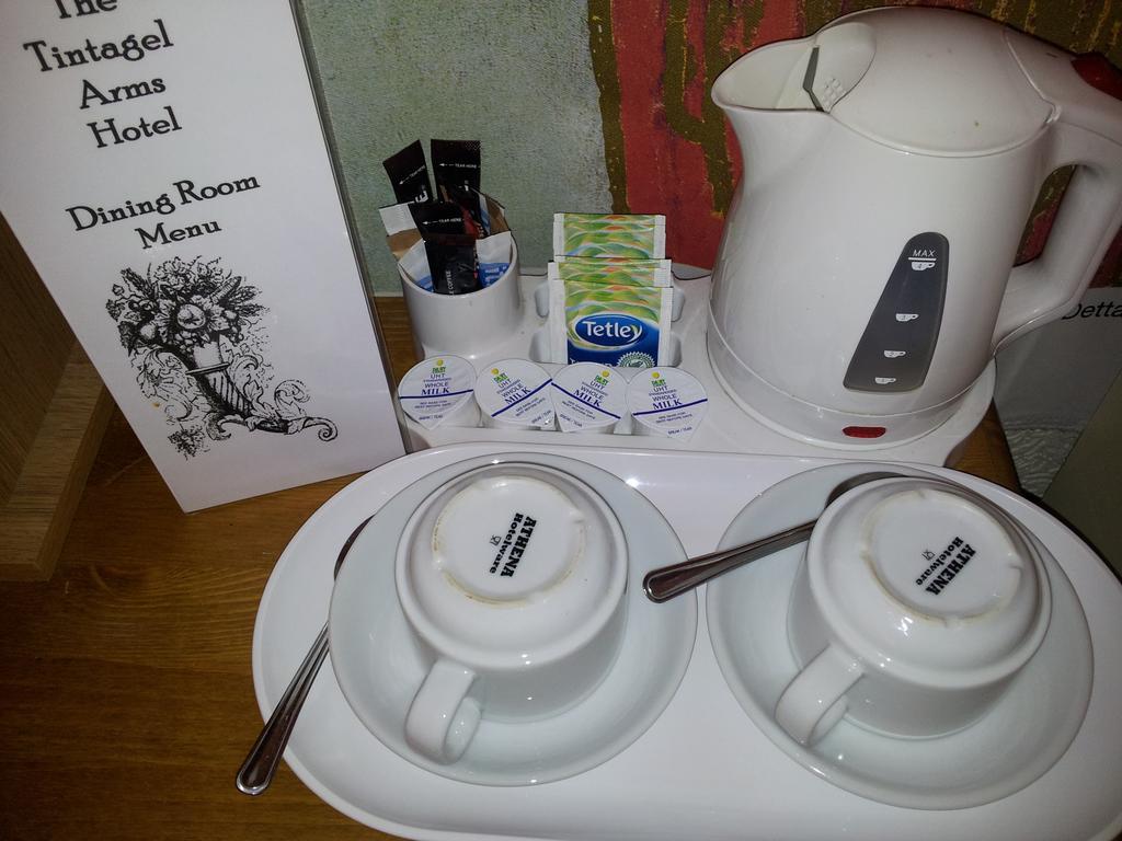 Tintagel Arms Bed And Breakfast Exterior foto