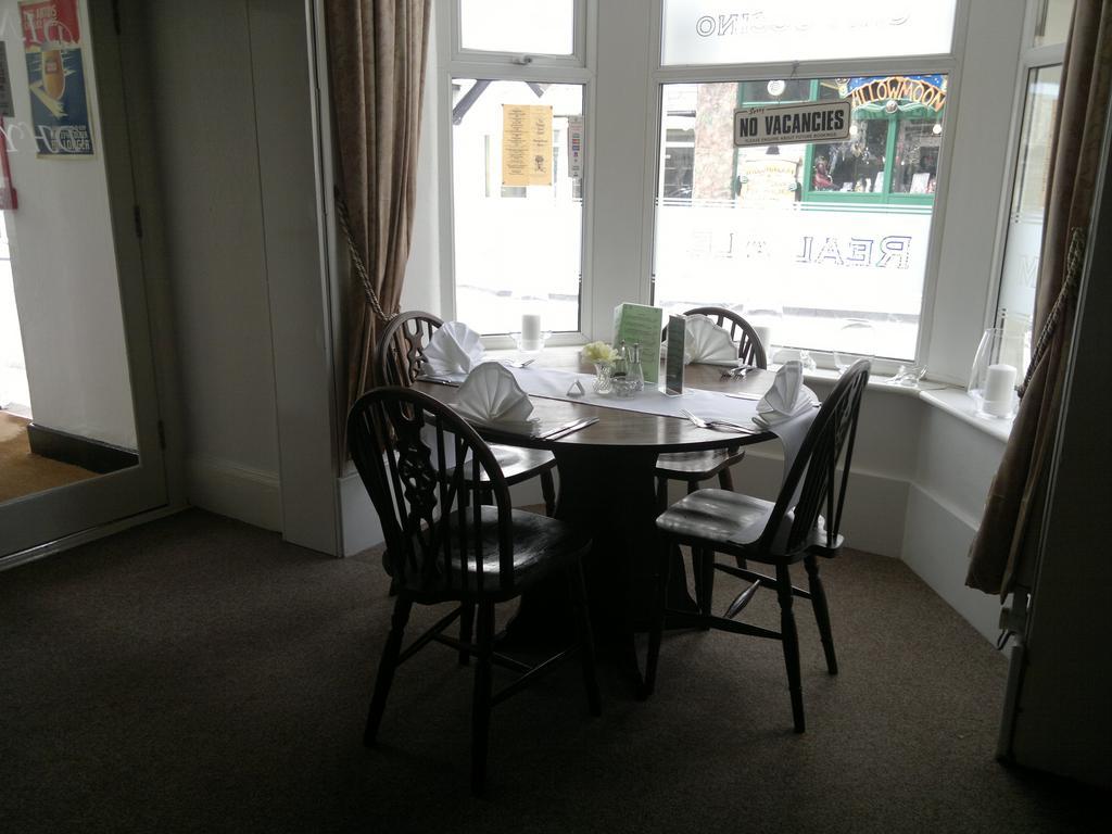 Tintagel Arms Bed And Breakfast Exterior foto