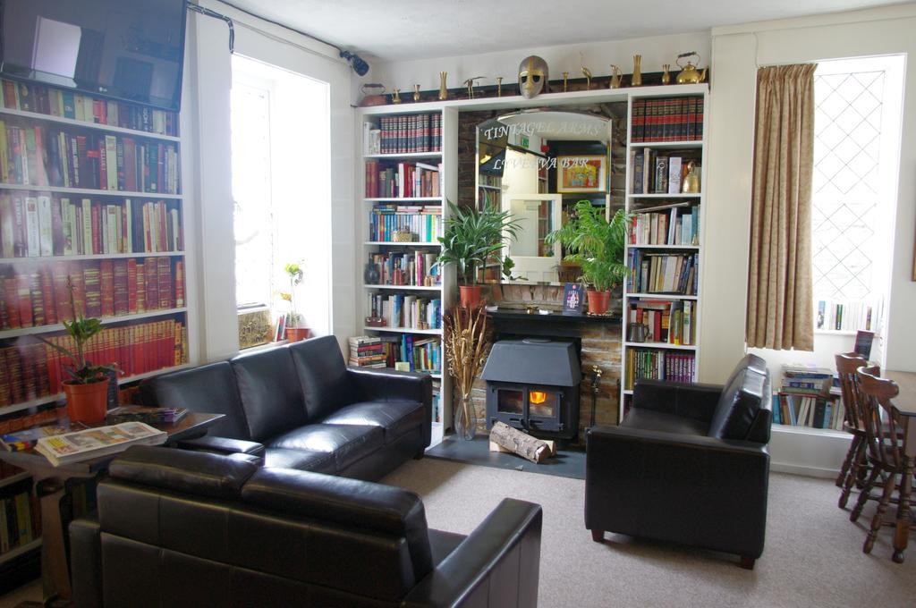 Tintagel Arms Bed And Breakfast Exterior foto